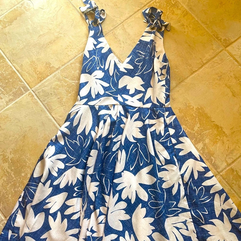 HUTCH floral dress!